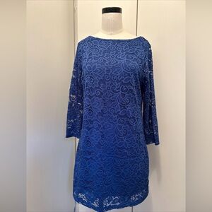 Liz Claiborne! Women’s Beautiful Solid Blue Fully Lined Lace Tunic Top.